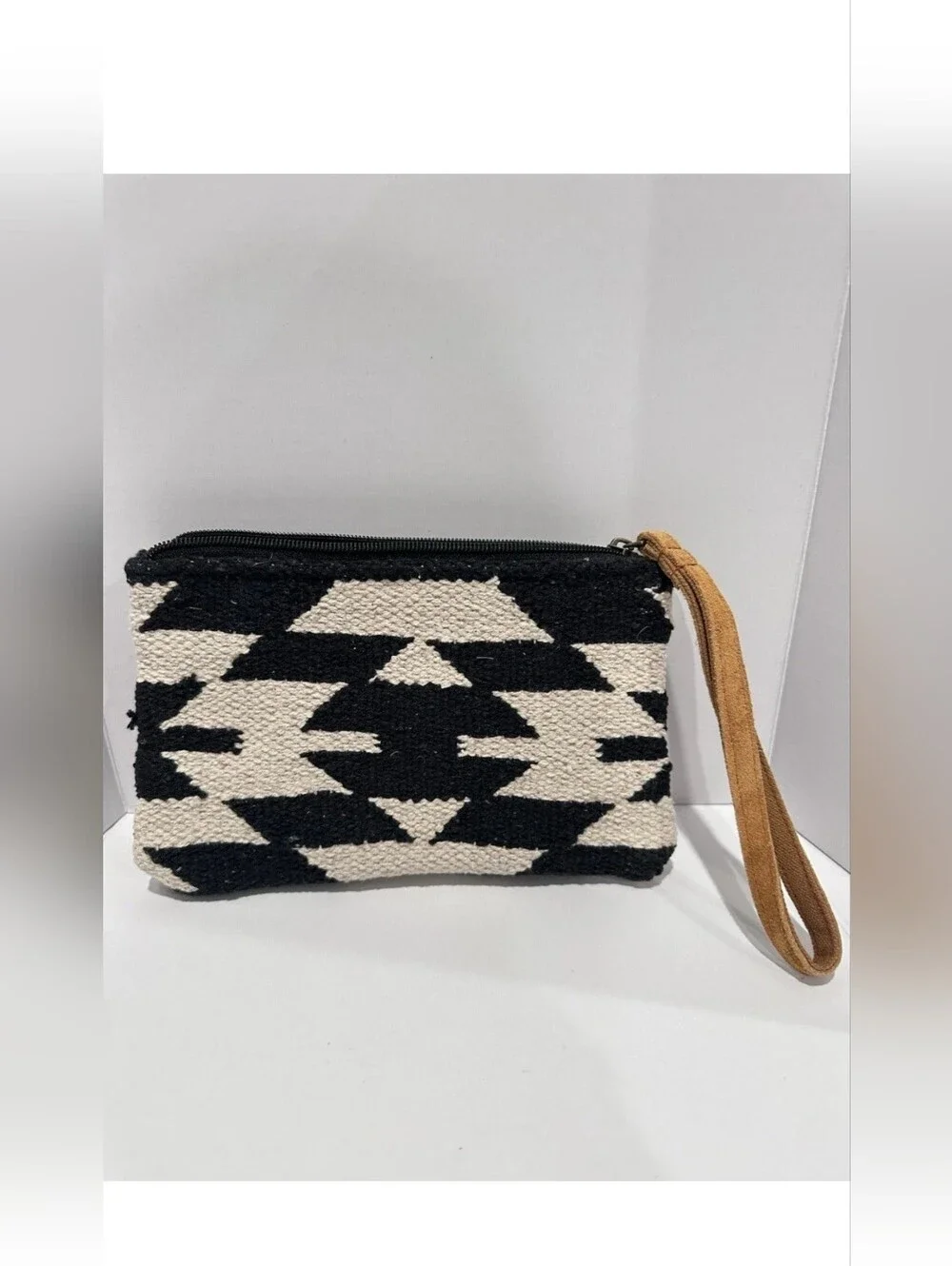 Panache handheld wristlet