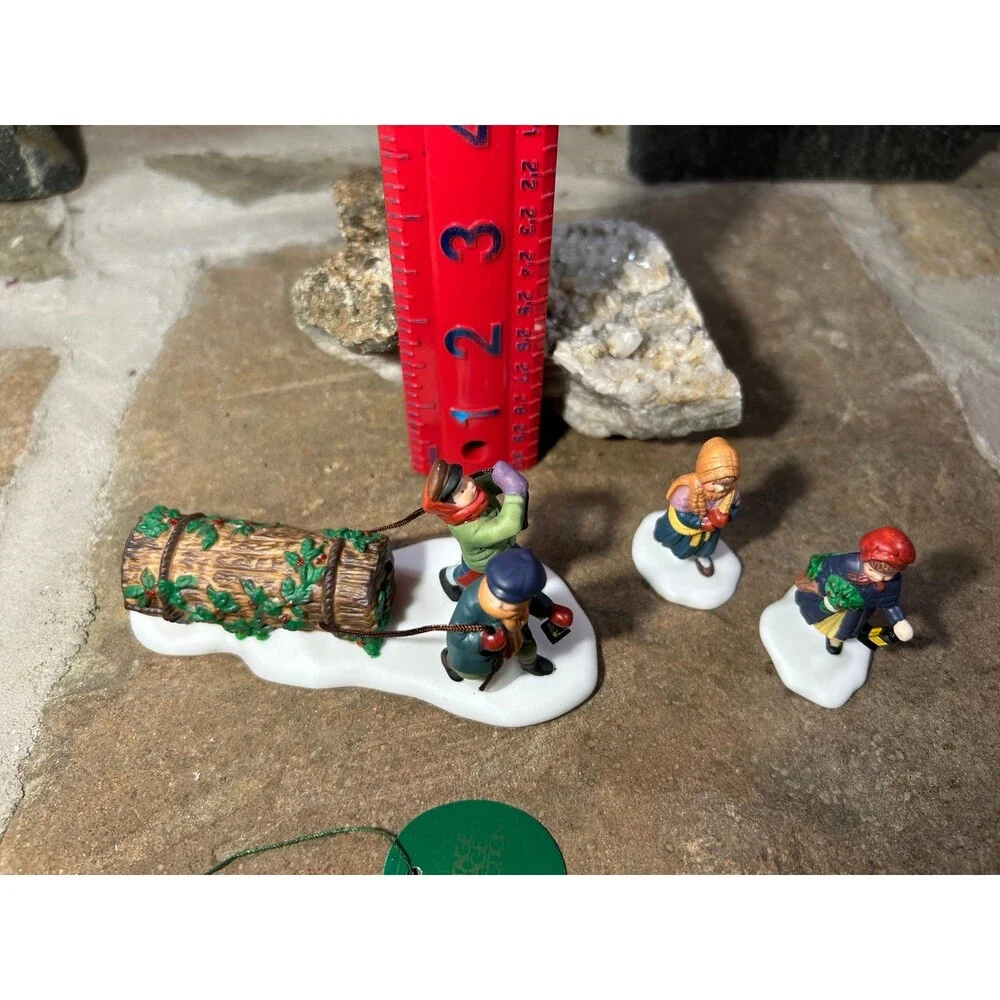 Dept 56 Bringing Home The Yule Log #5558-1 w/ box