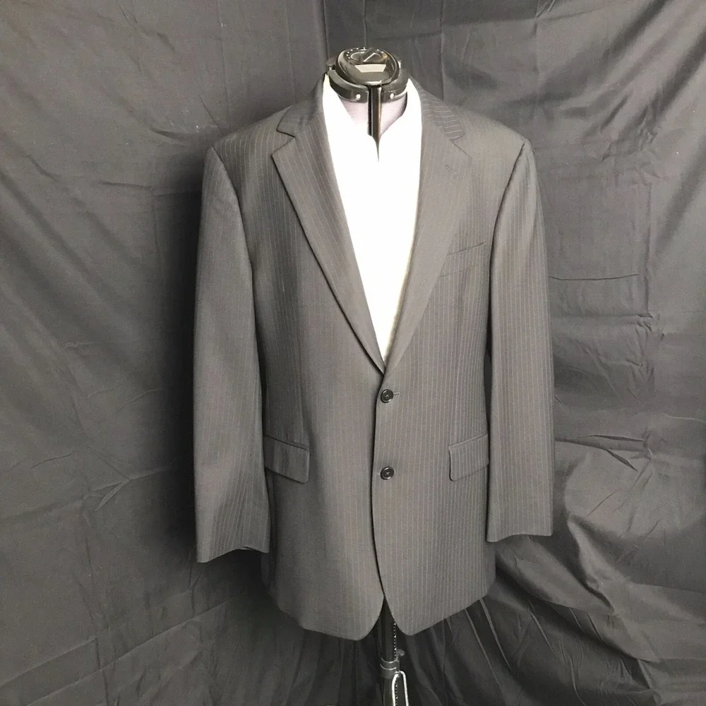 Brooks Brothers spot shoulder