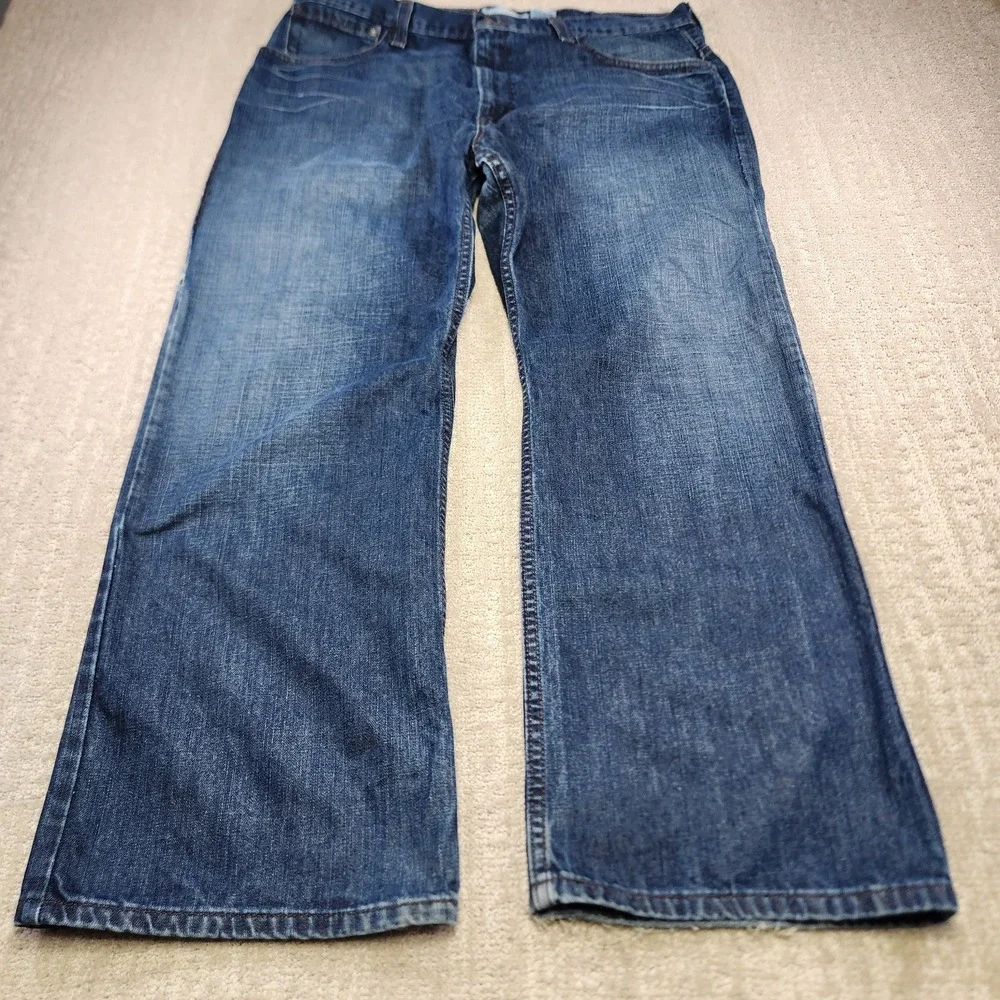 Levis has snag