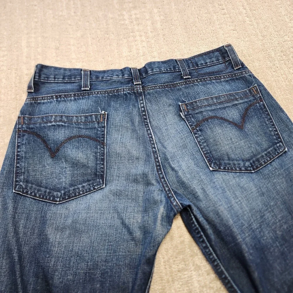 Levis has snag