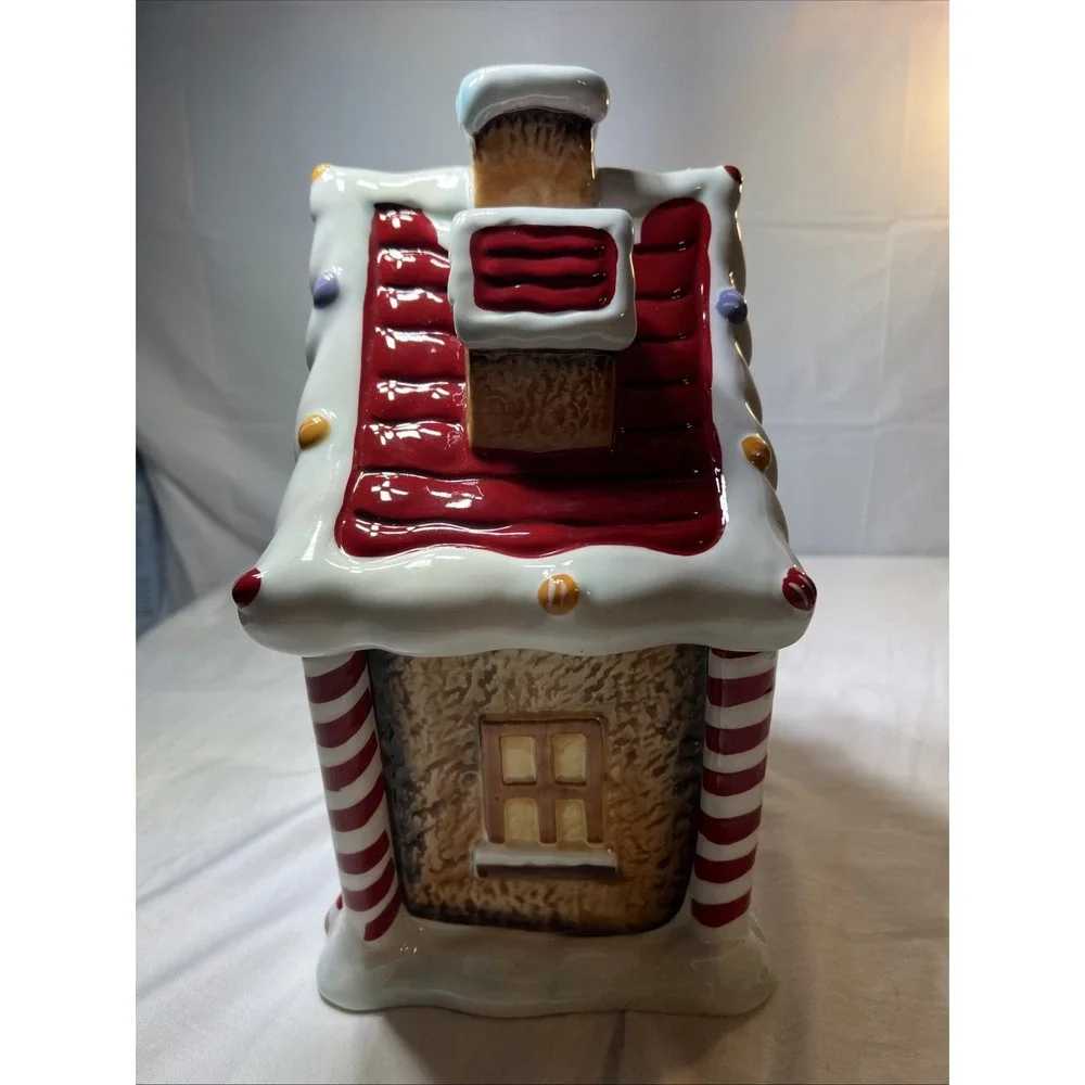 The Unbranded Brand ceramic gingerbread