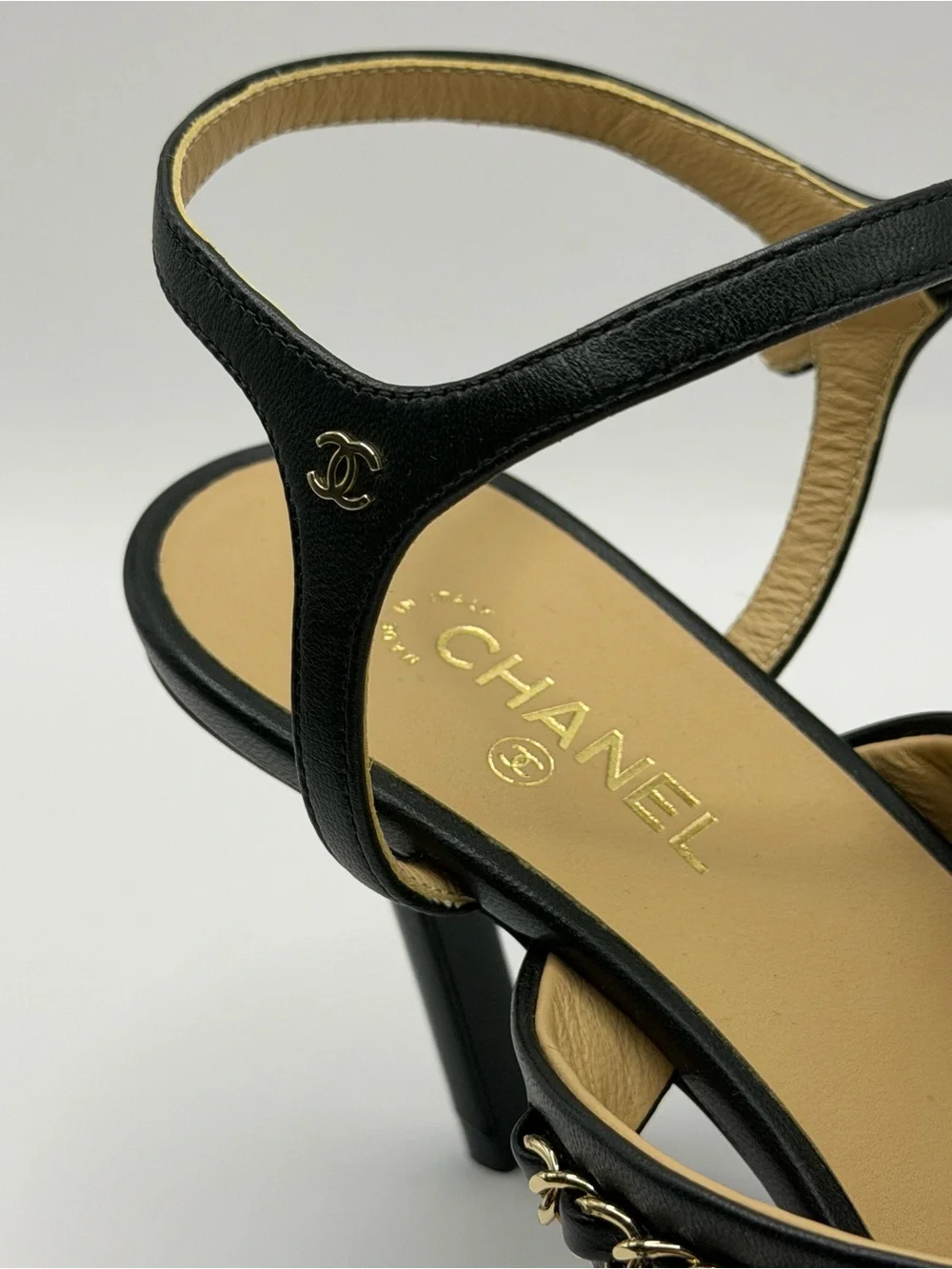 CHANEL sophisticated black