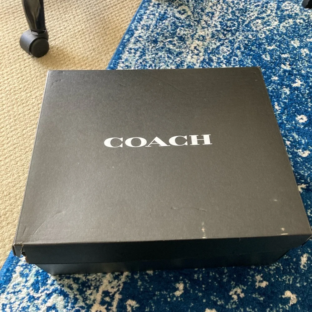 Coach nwt box