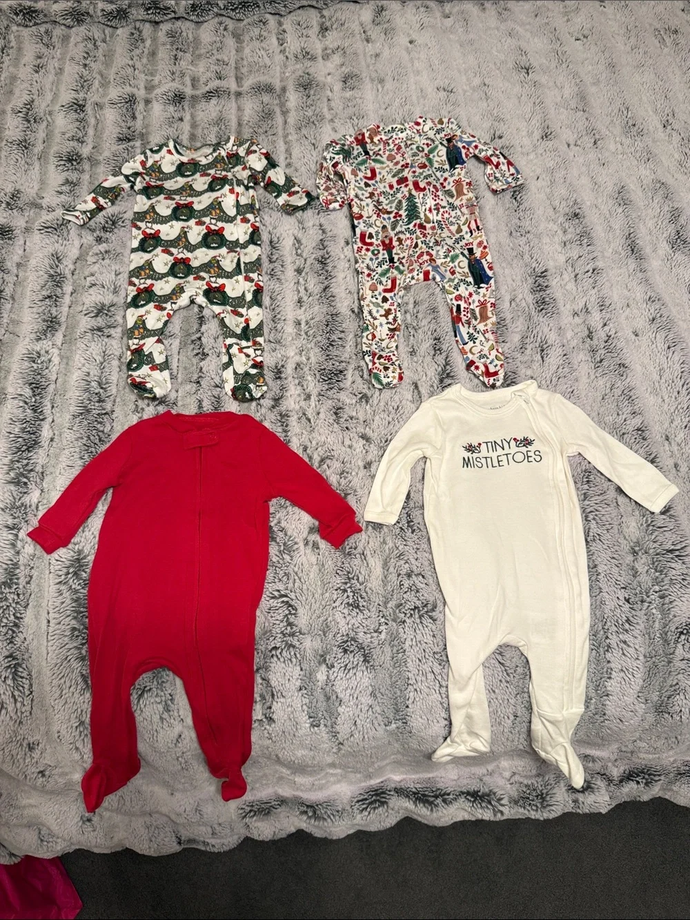 Pottery Barn Kids Christmas Zip Sleepers Bundle Set of 4 0-3M - Grinch!
