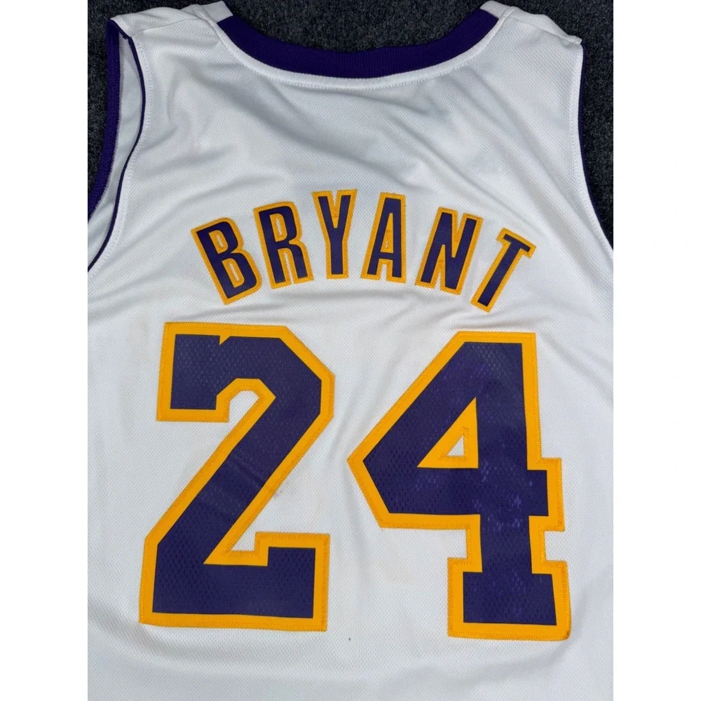 Adidas Kobe Bryant #24 Los Angeles Lakers Swingman Jersey White Mens 2XL