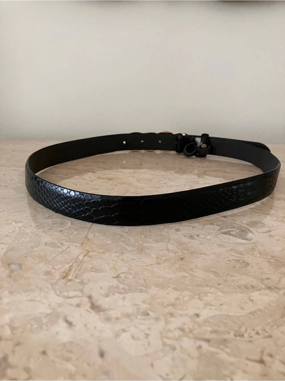 N/A sleek black