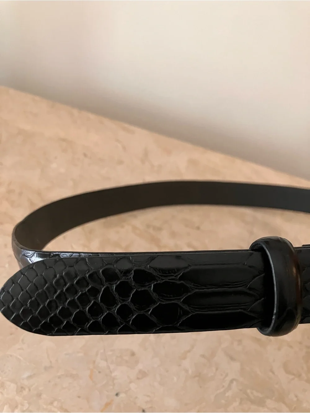N/A sleek black