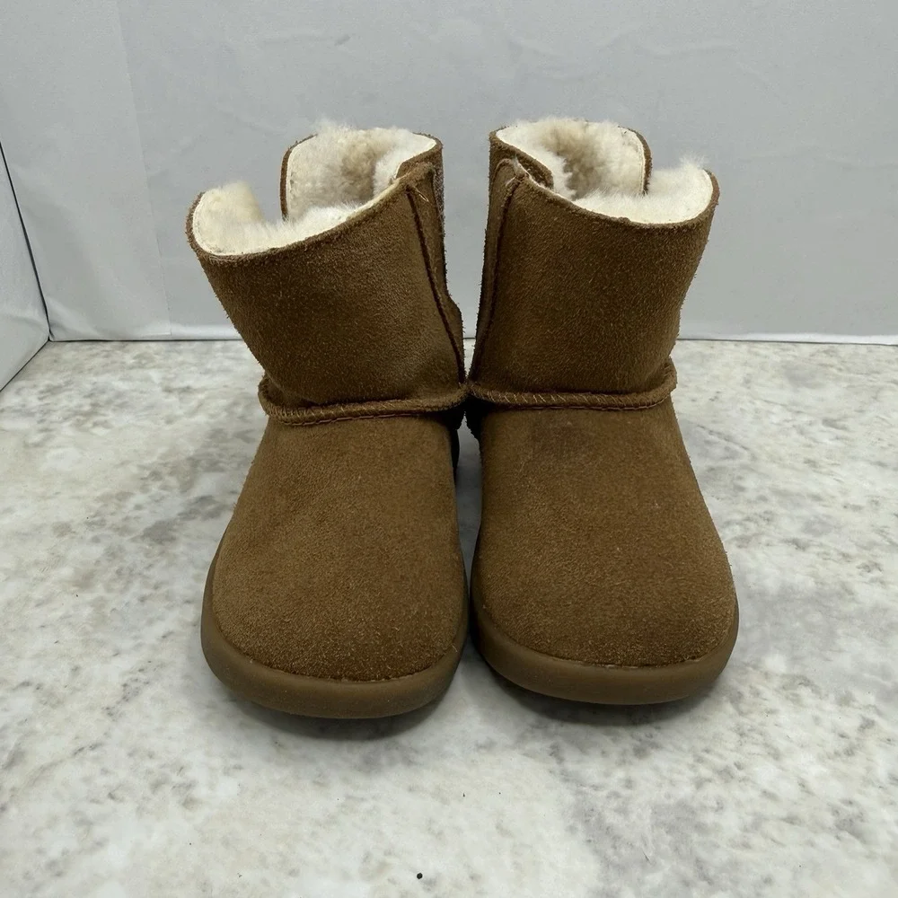 UGG Keelan Toddler Boots Chestnut Sheepskin Suede Hook & Loop US 4/5
