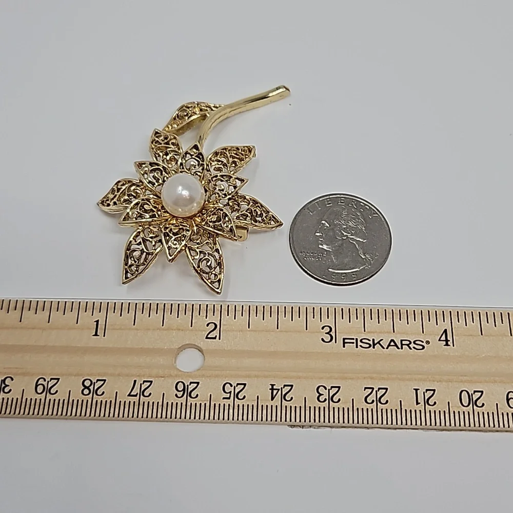 Vintage filagree flower