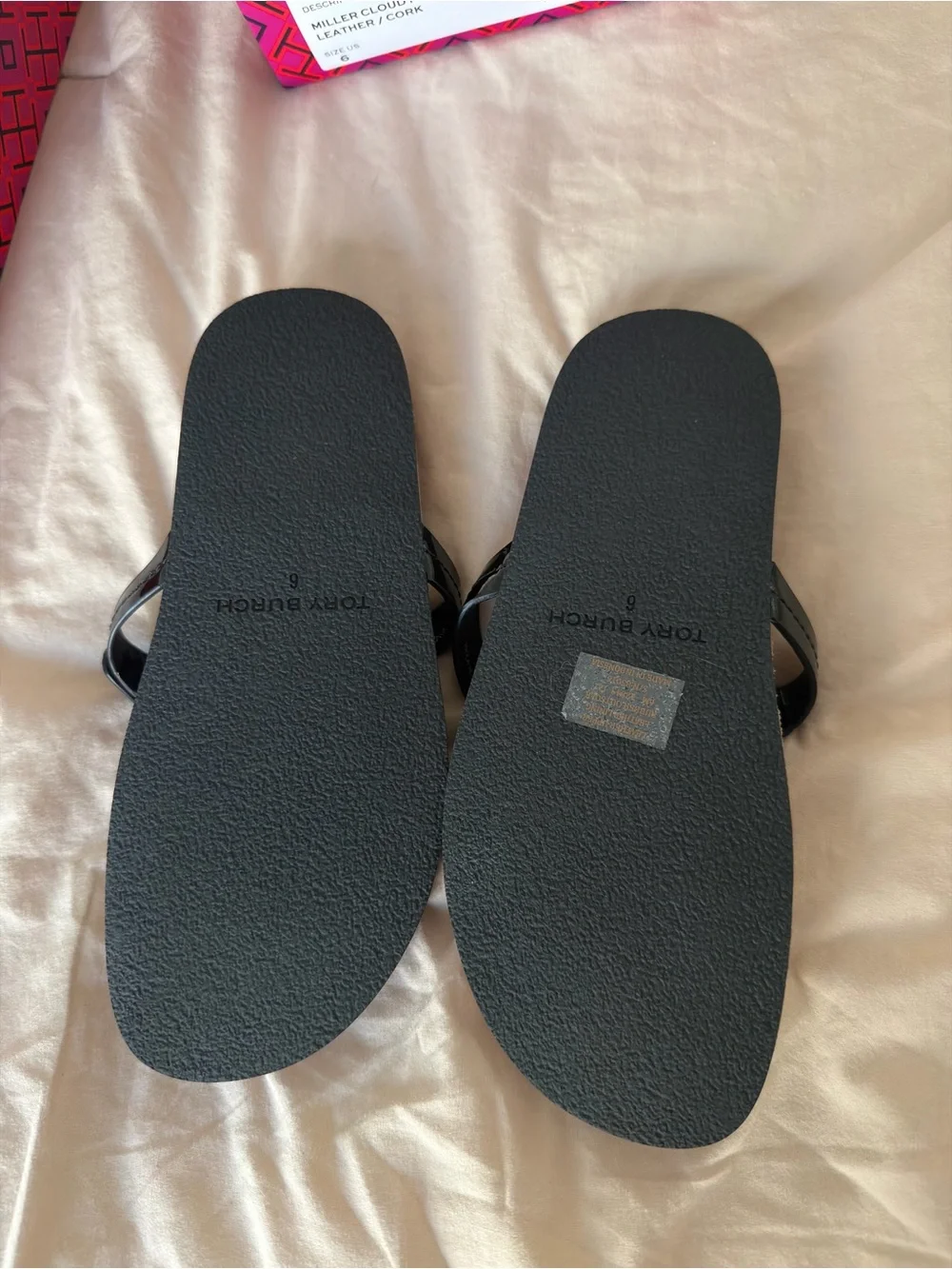 Tory Burch everyday suede logo