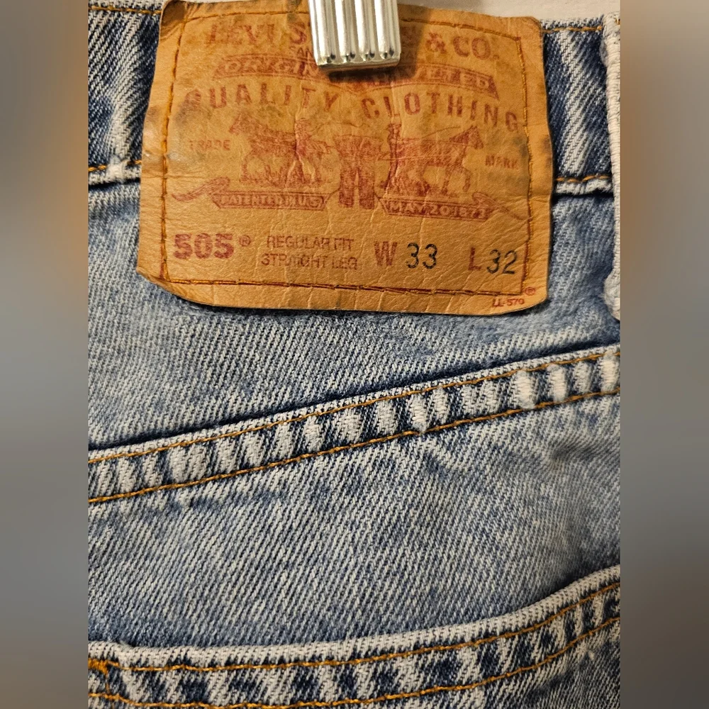 Levis pre loved