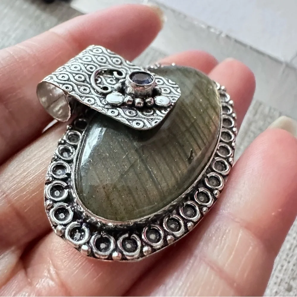 Handmade bezel worn