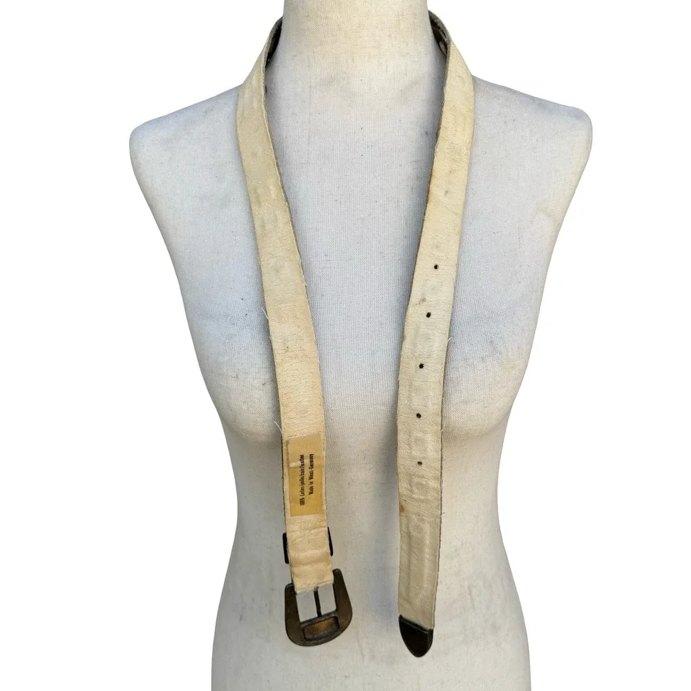 Lily Farouche Munich leather pattern origin