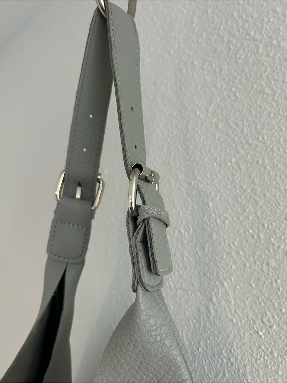 Minimalist Gray Leather Tote Bag - Sleek Everyday Shoulder Bag