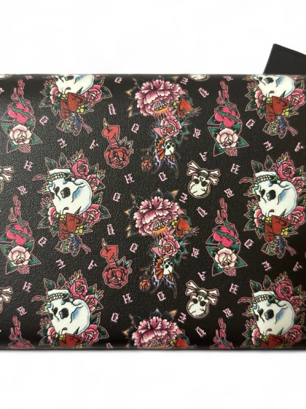 Ed Hardy skulls multiple wallet