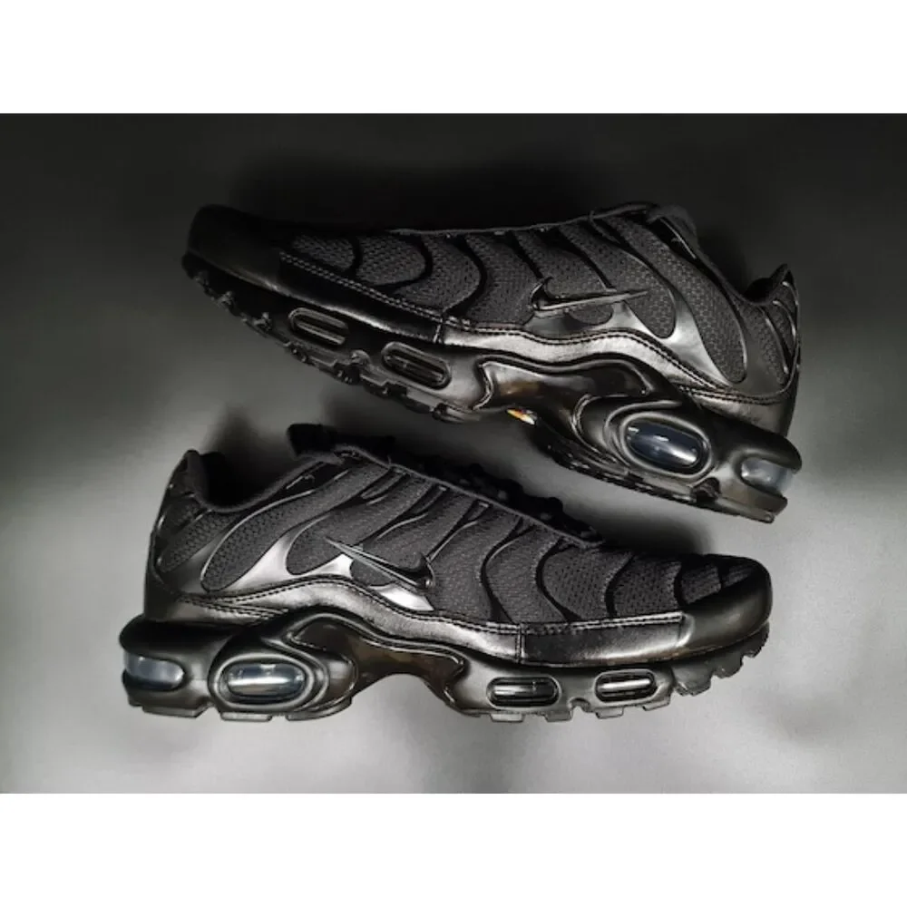 Nike Air Max Plus Triple Black. SIZE 11.5 - 604133-050