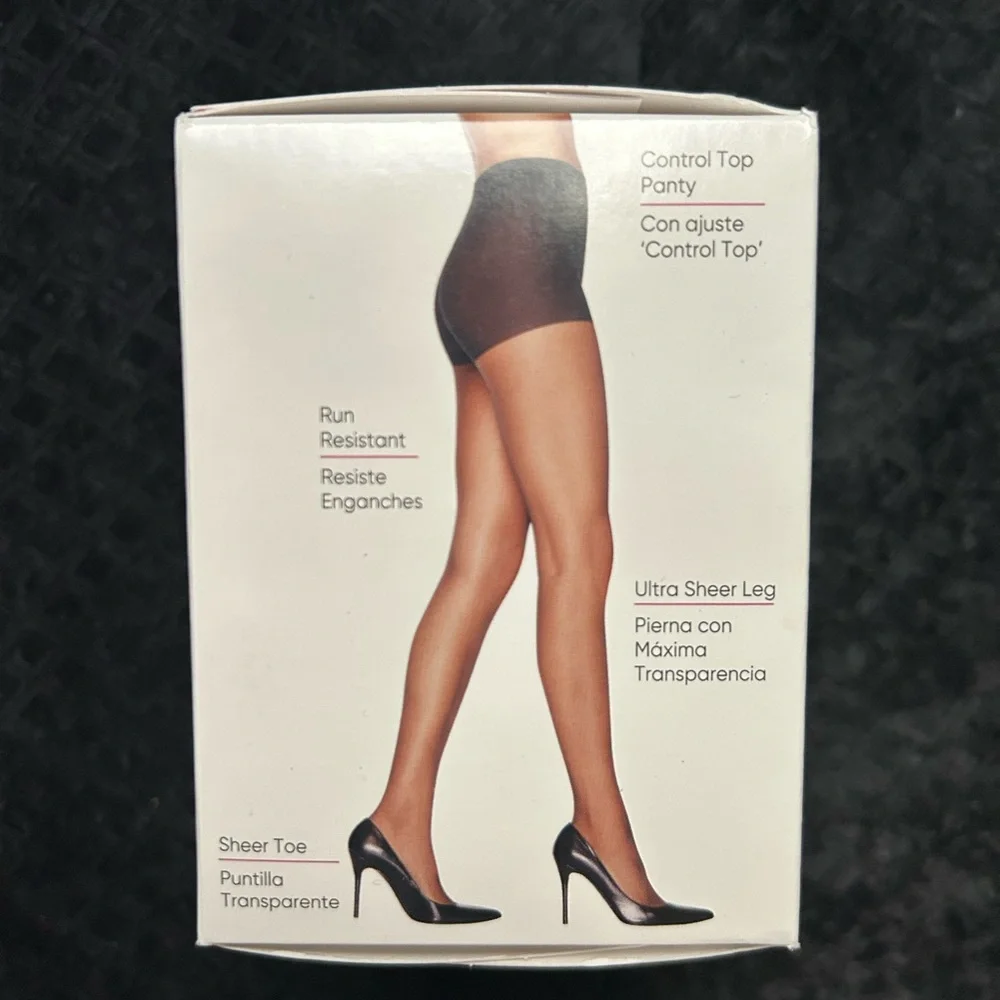 Leggs  B size Silken Mist in black Leg Control Top 8 Pairs Run Resistant