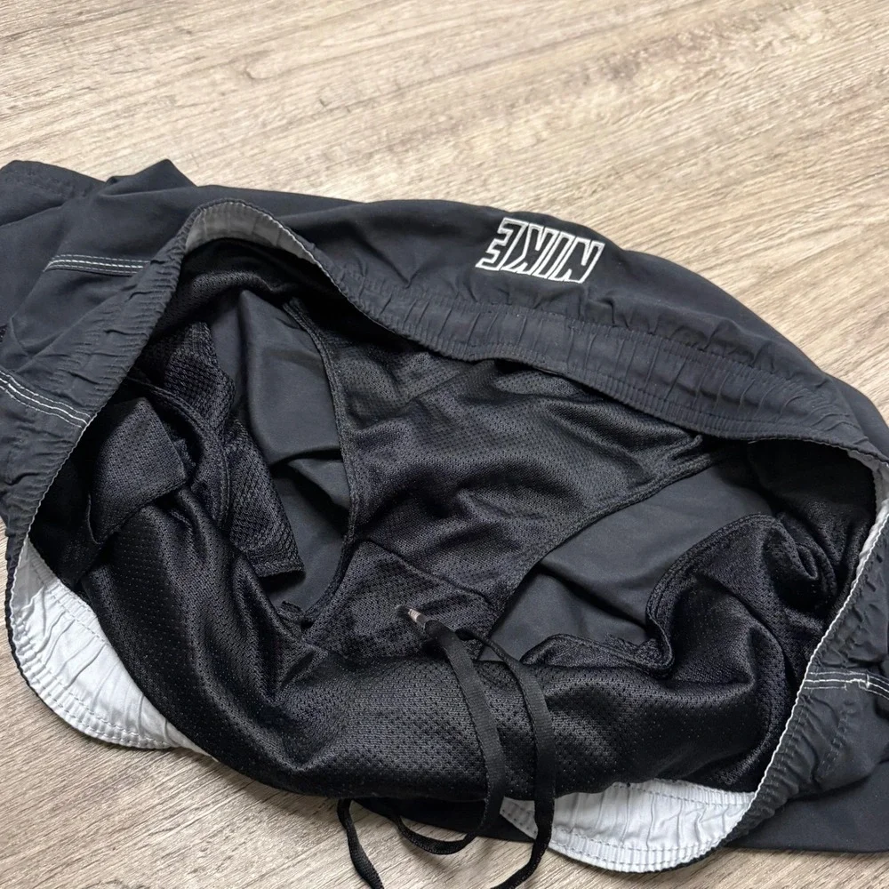 Nike mens board