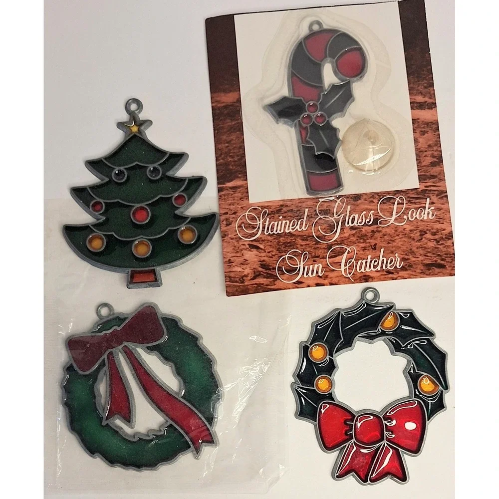 Vtg Lot‎ Of 4 Faux Stained Glass Sun Catchers Xmas Wreaths Candy Cane Tree
