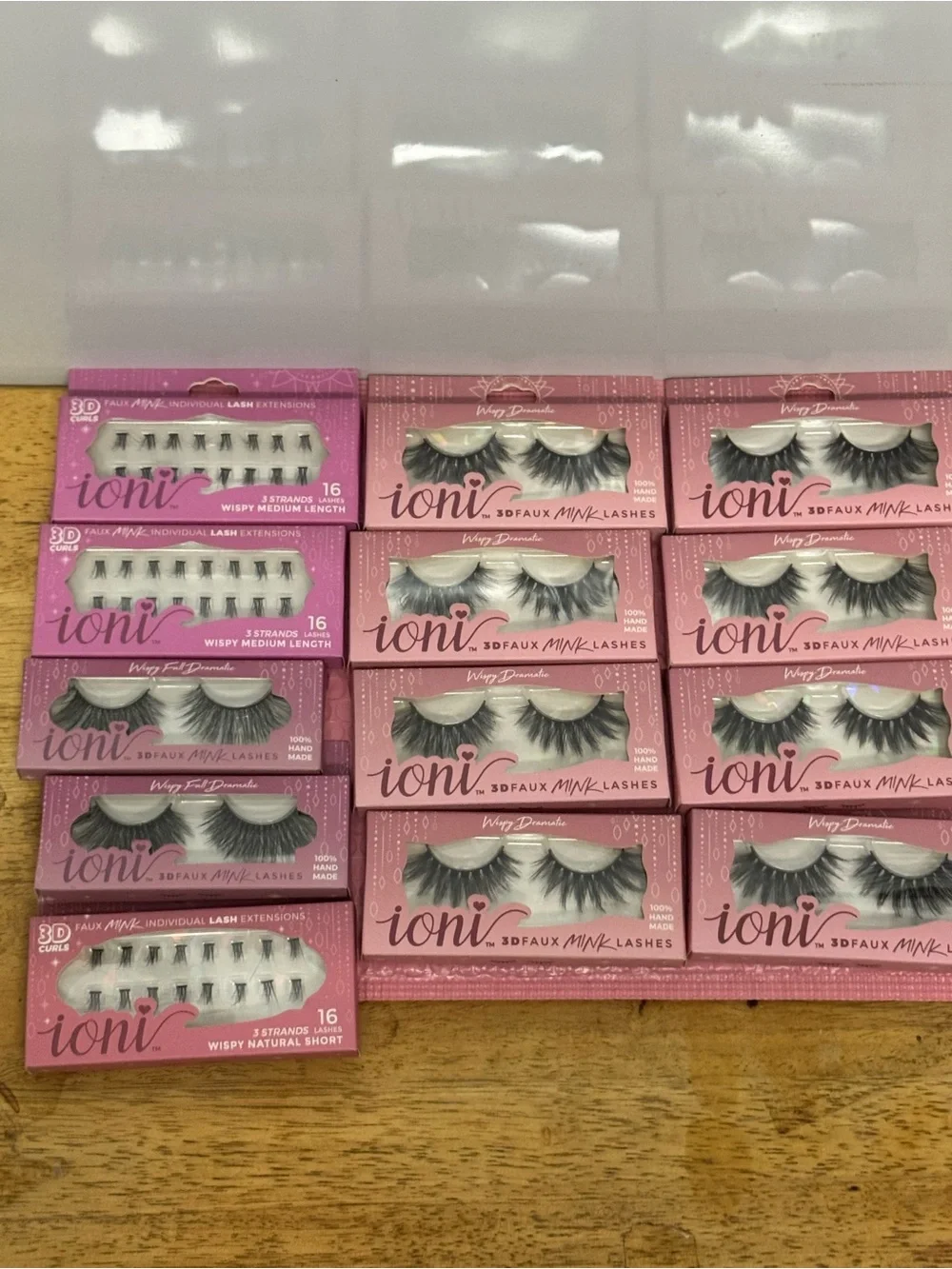 ioni 3D Faux Mink Lashes - Pink Packaging