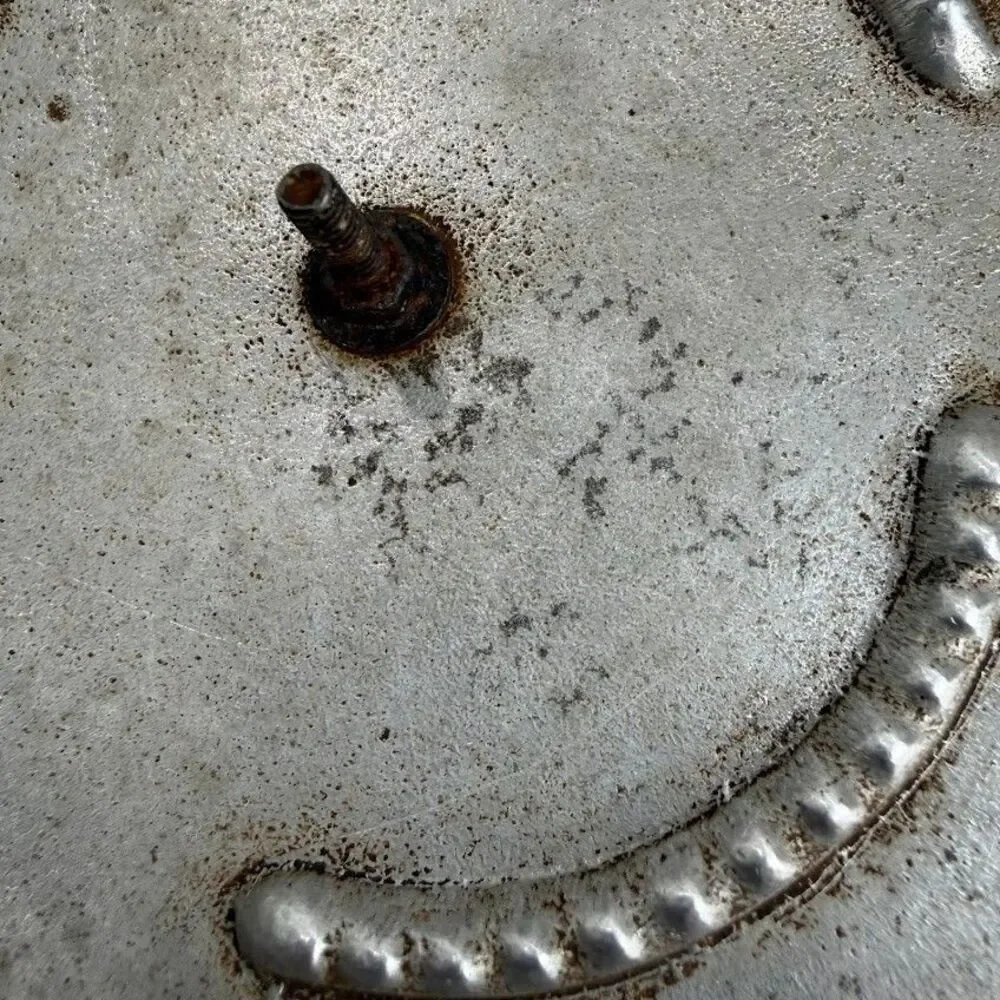 Unbranded hammered markings