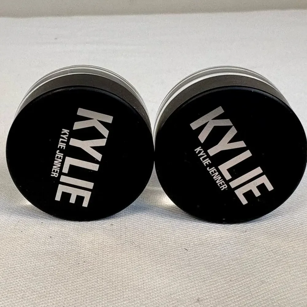 Kylie Cosmetics silver shadow glaze