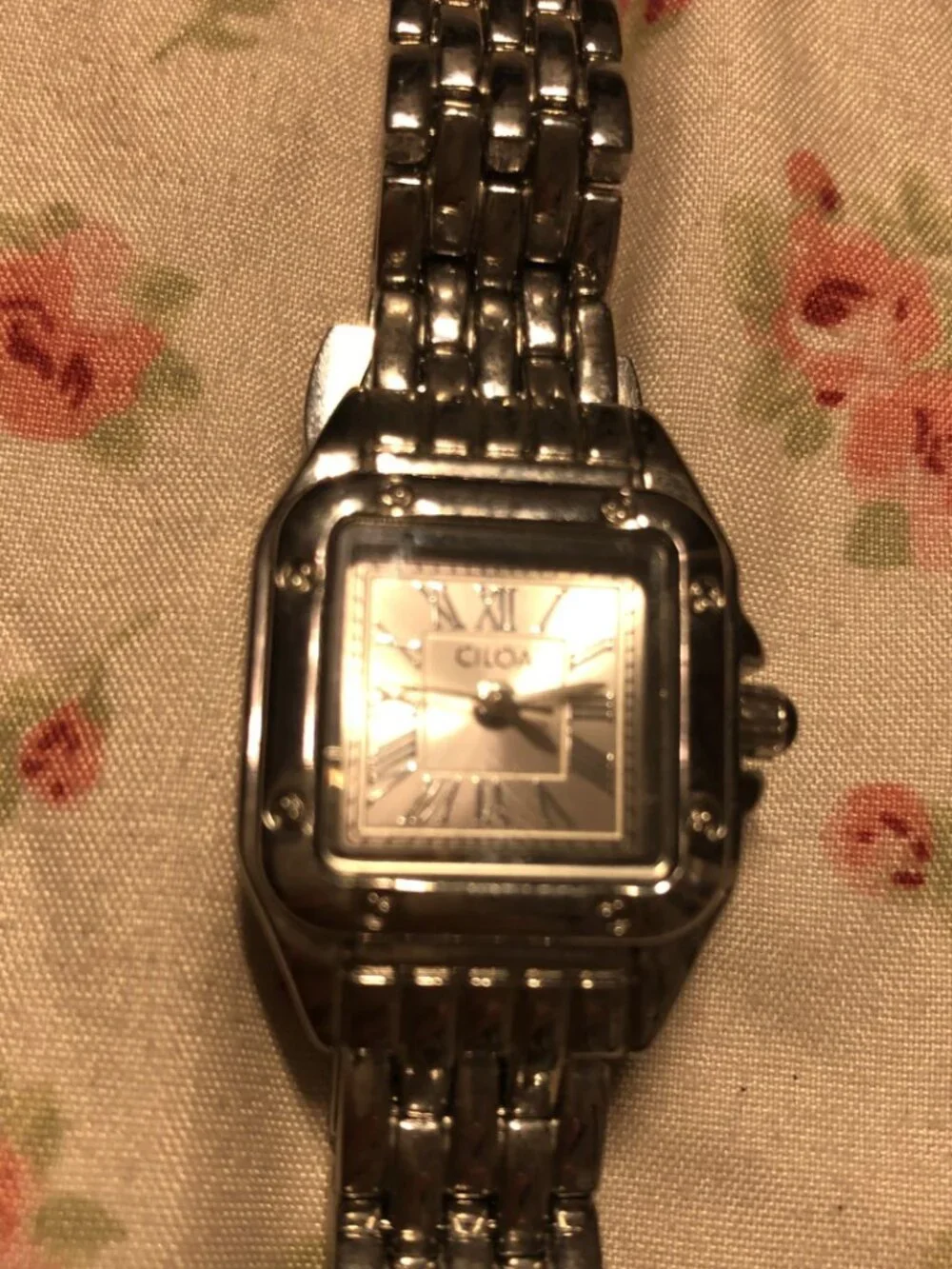 silver ciloa watch dainty y2k feminine everyday watch