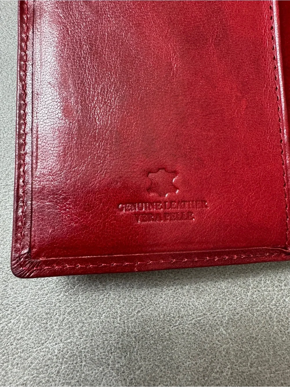 Kavlieri smooth red