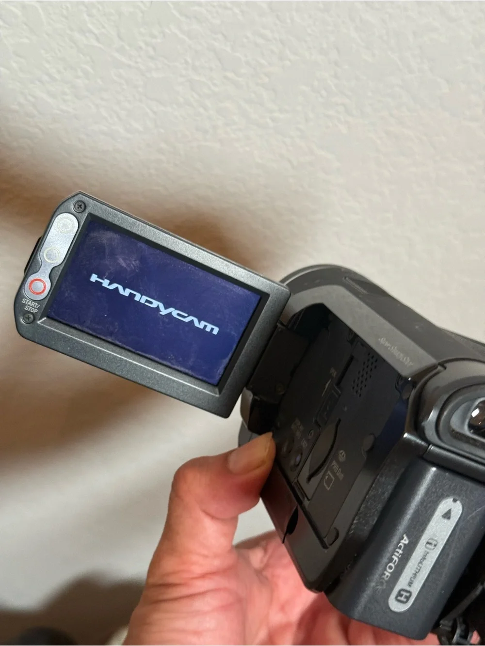 Sony compact hdv