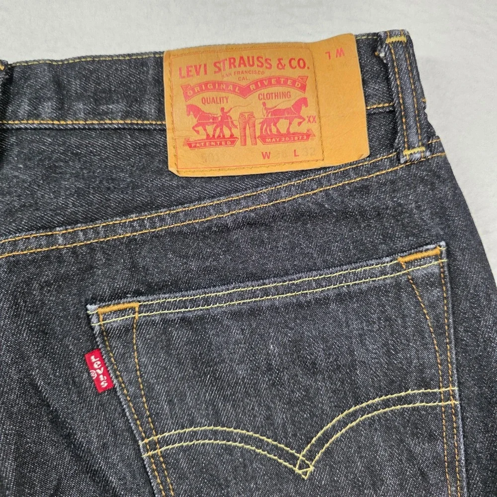Levi's‎ 501 Original Fit Jeans Mens 36x32 Dark Indigo Button Fly Straight Leg