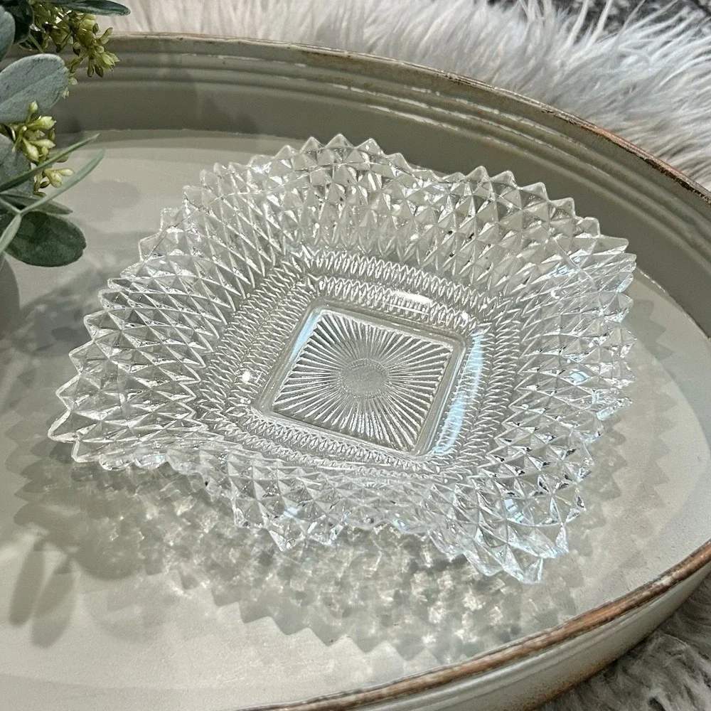 Vintage Indiana Glass Co Diamond Cut Design Square Dish w/ Ruffled Edges