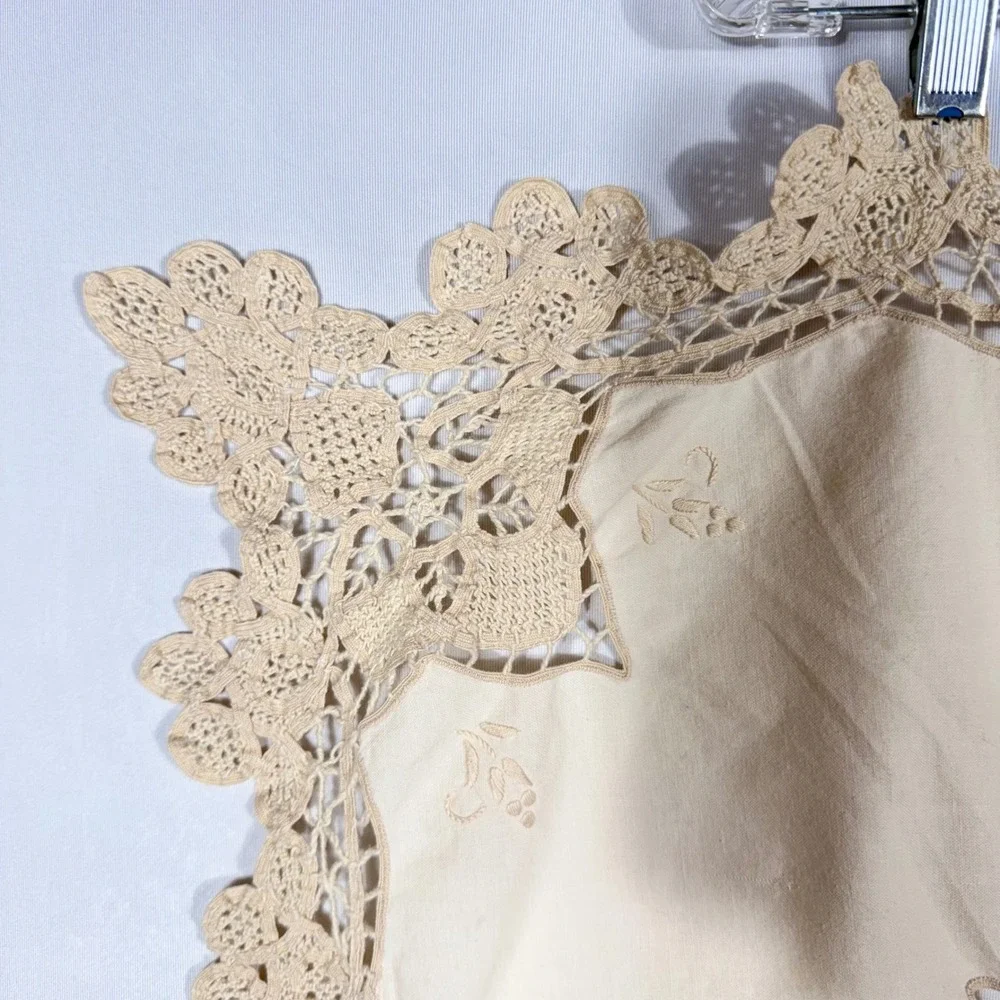 Unbranded vintage cream