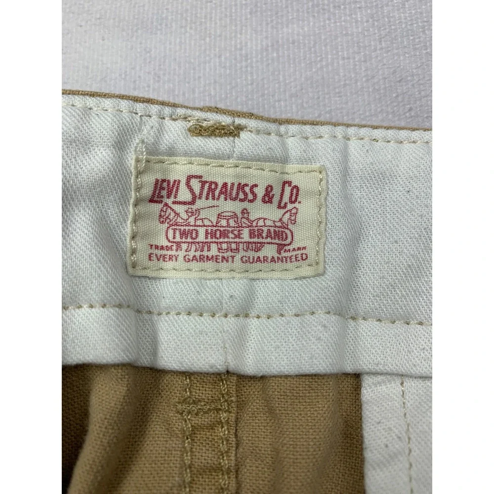 Levis levis 541