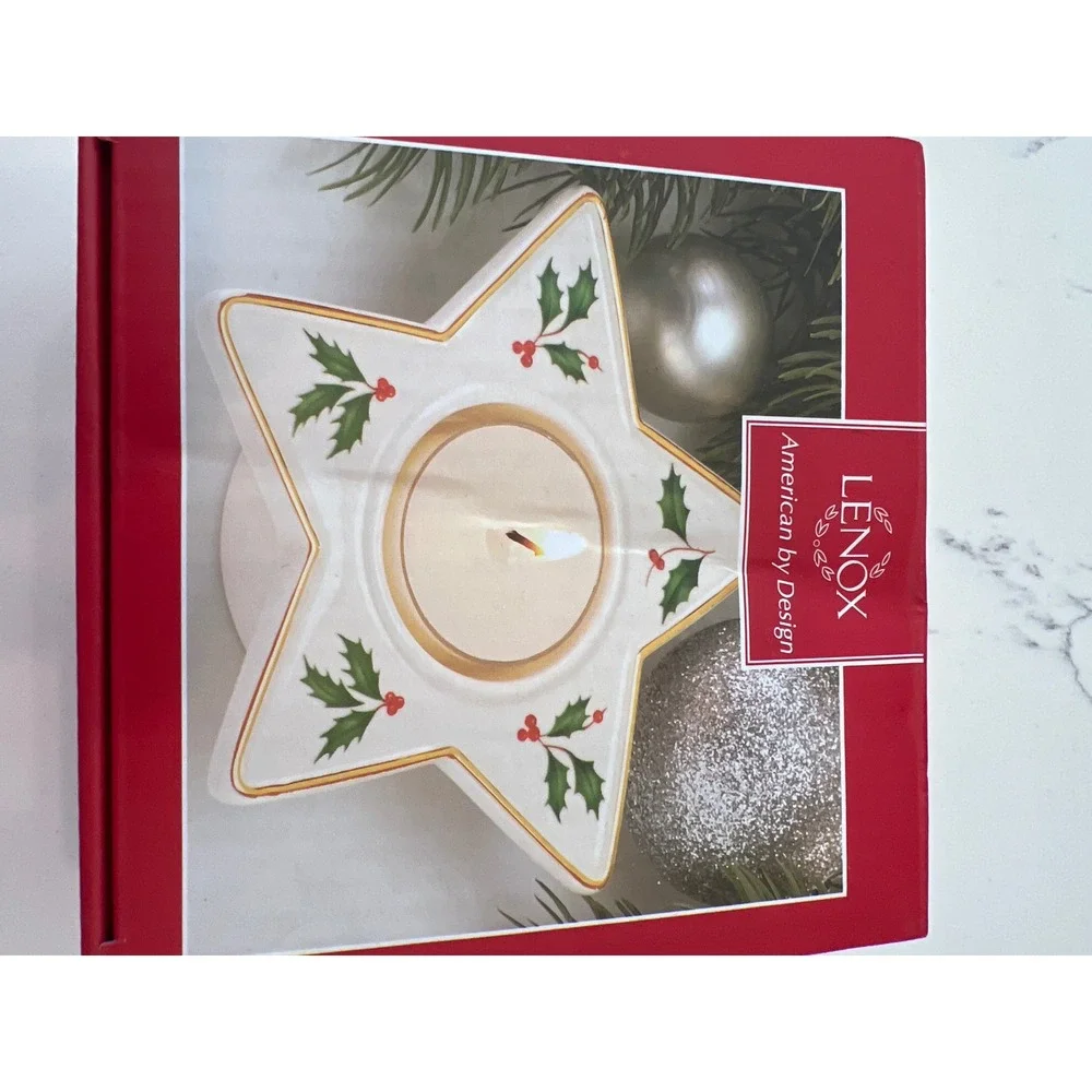 Lenox Holiday Star Votive Porcelain‎ Candle Holder Holly Berry Gold Trim