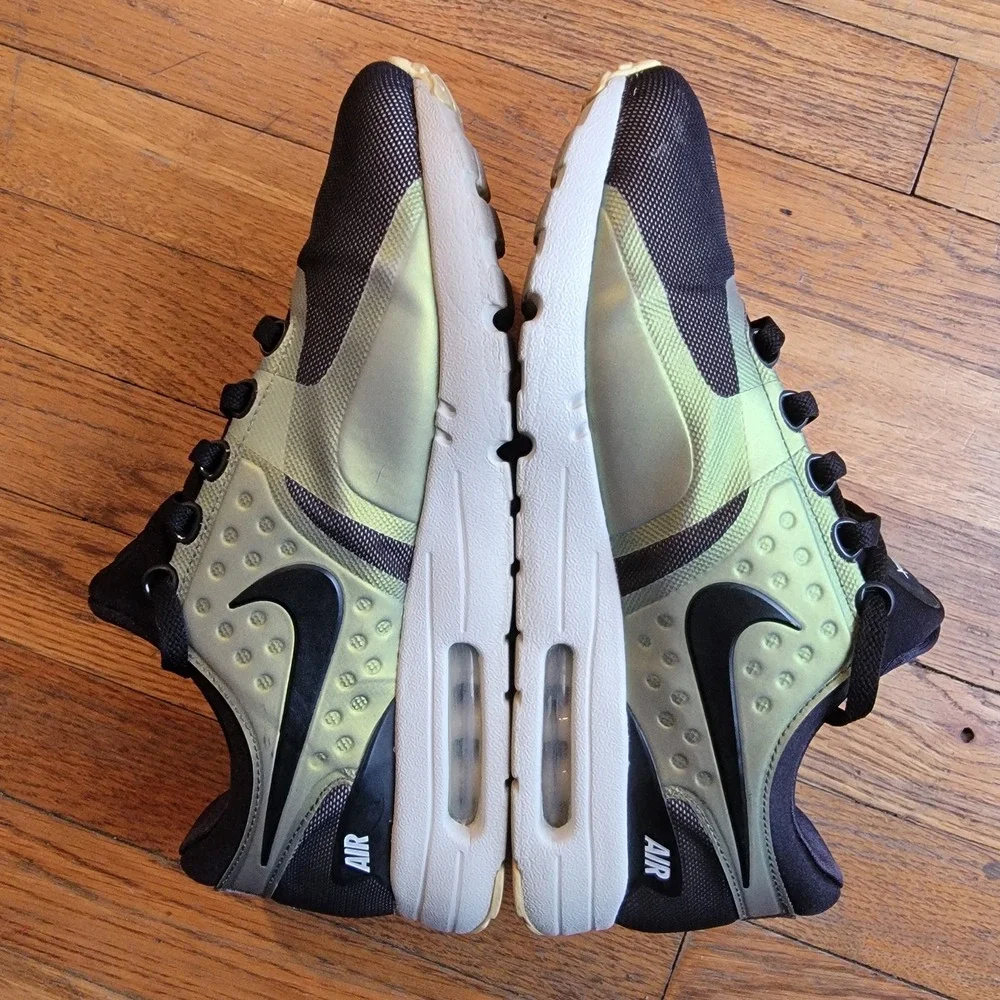 Nike Air Max Zero SE Men's Size 9 Black‎ Yellowish Green Gold Light Bone