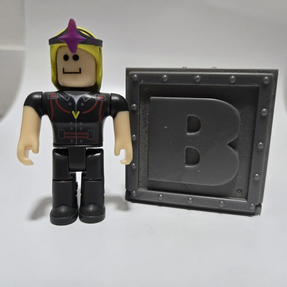 Roblox Lily Lady Of The Federation Series One Toy