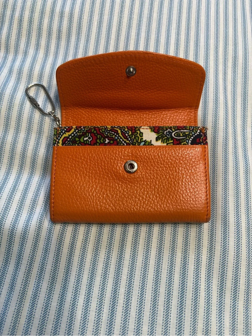 Talbots compact pebbled