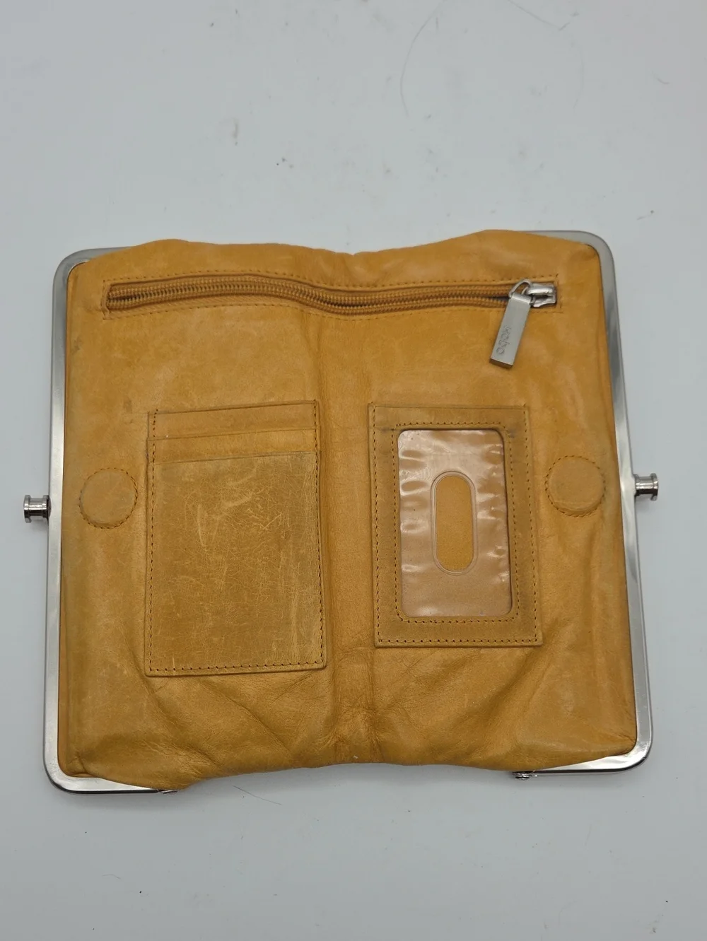 HOBO lauren clutch
