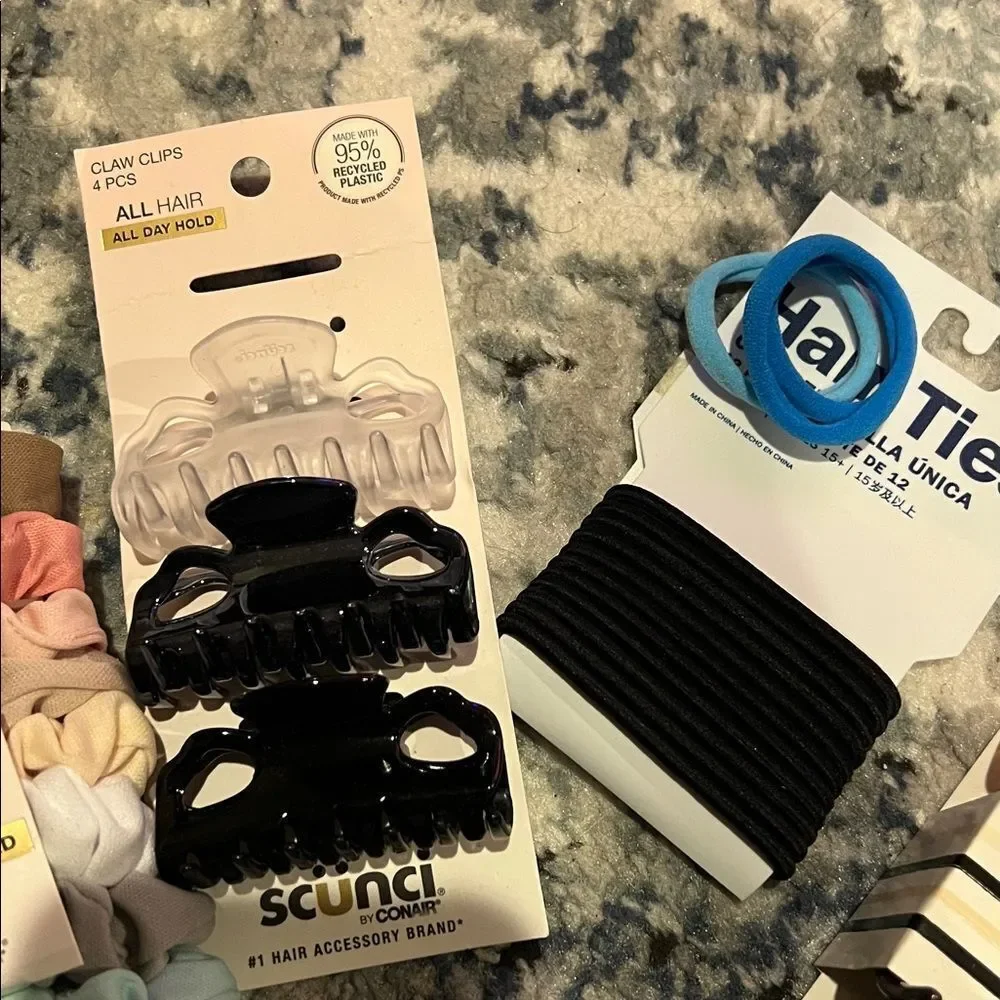 scunci brand new