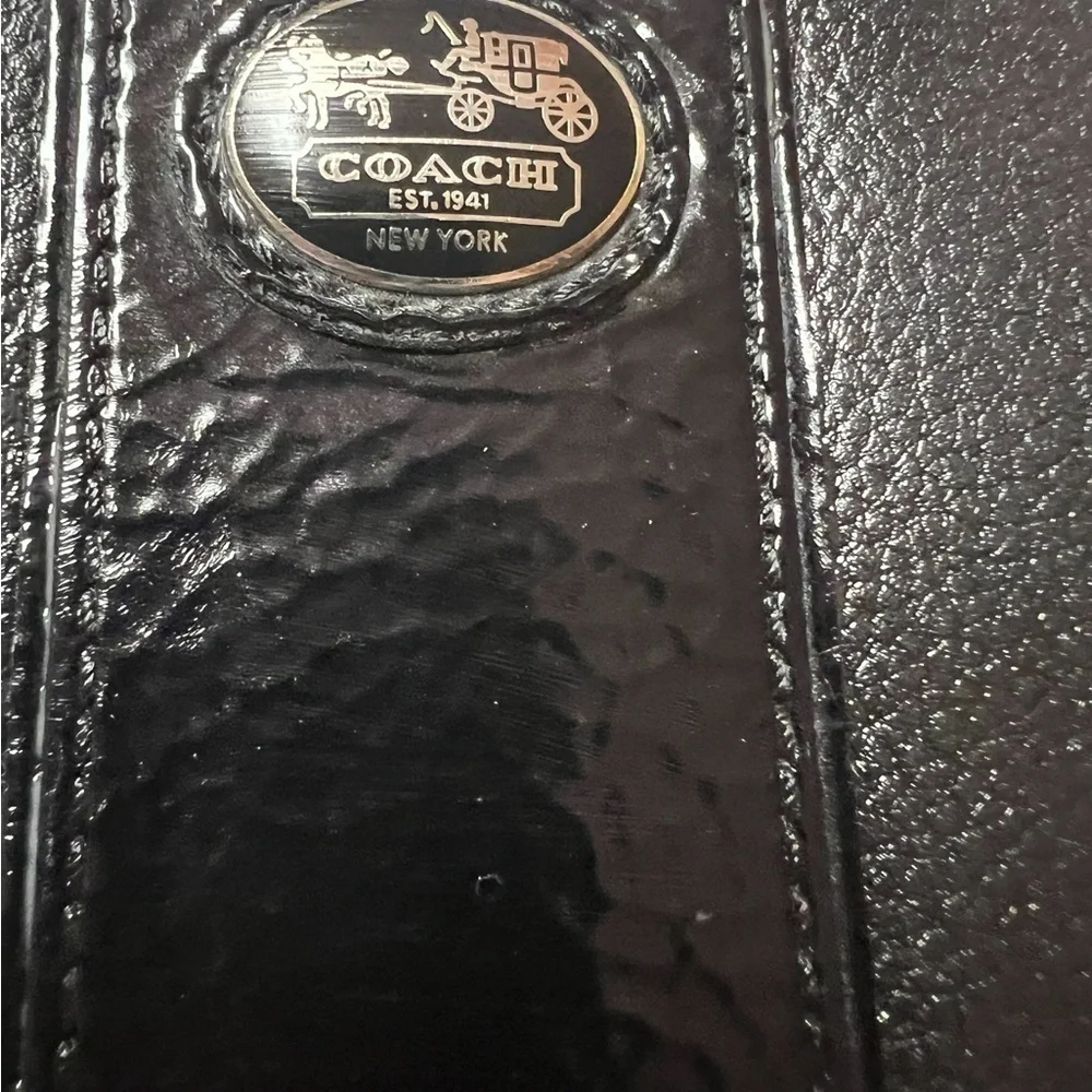 Coach timeless emblem