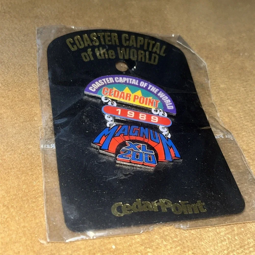 RARE Cedar Point 1989 Magnum‎ XL 200  Collectible Souvenir Lapel Hat Pin Vintage