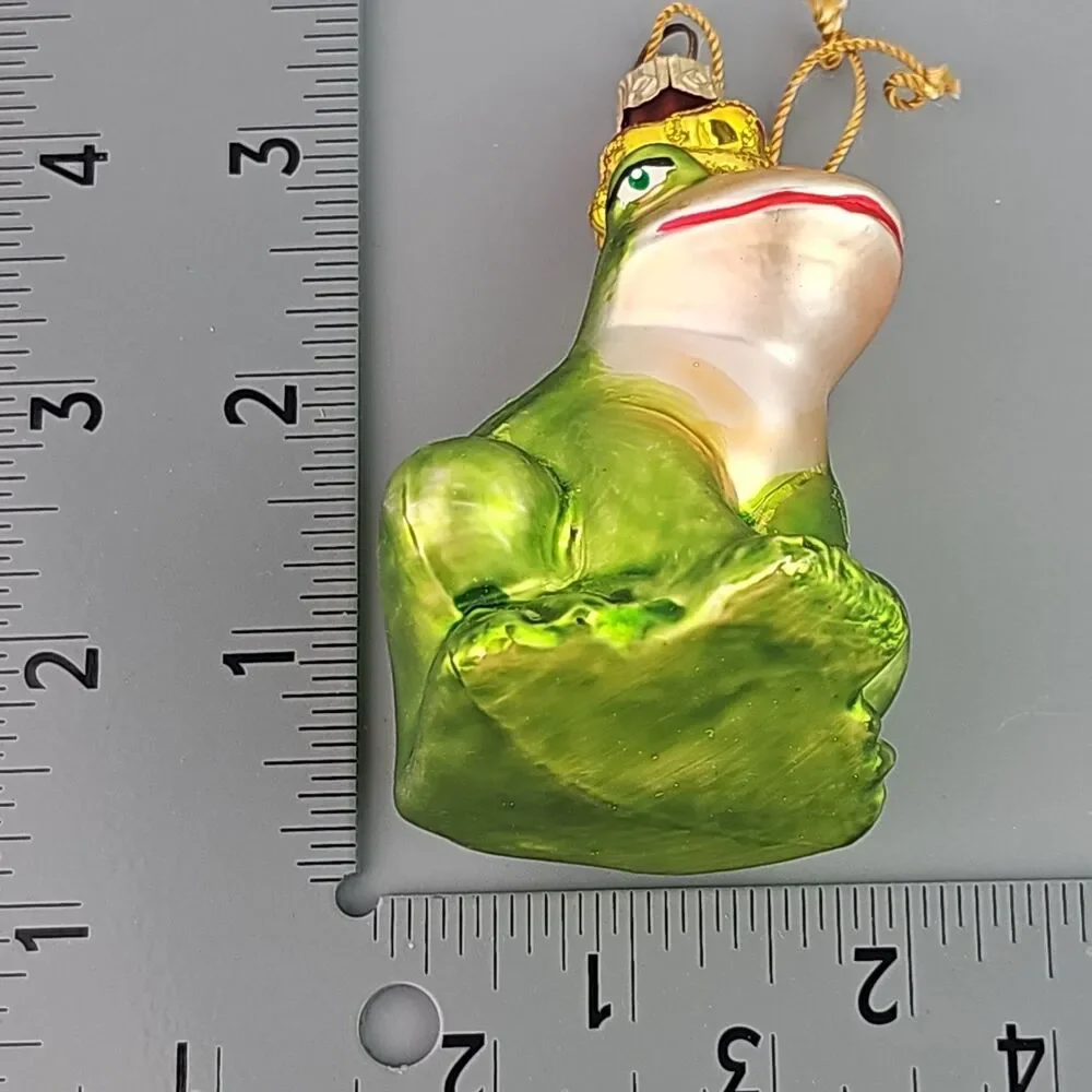 Unbranded blown glass