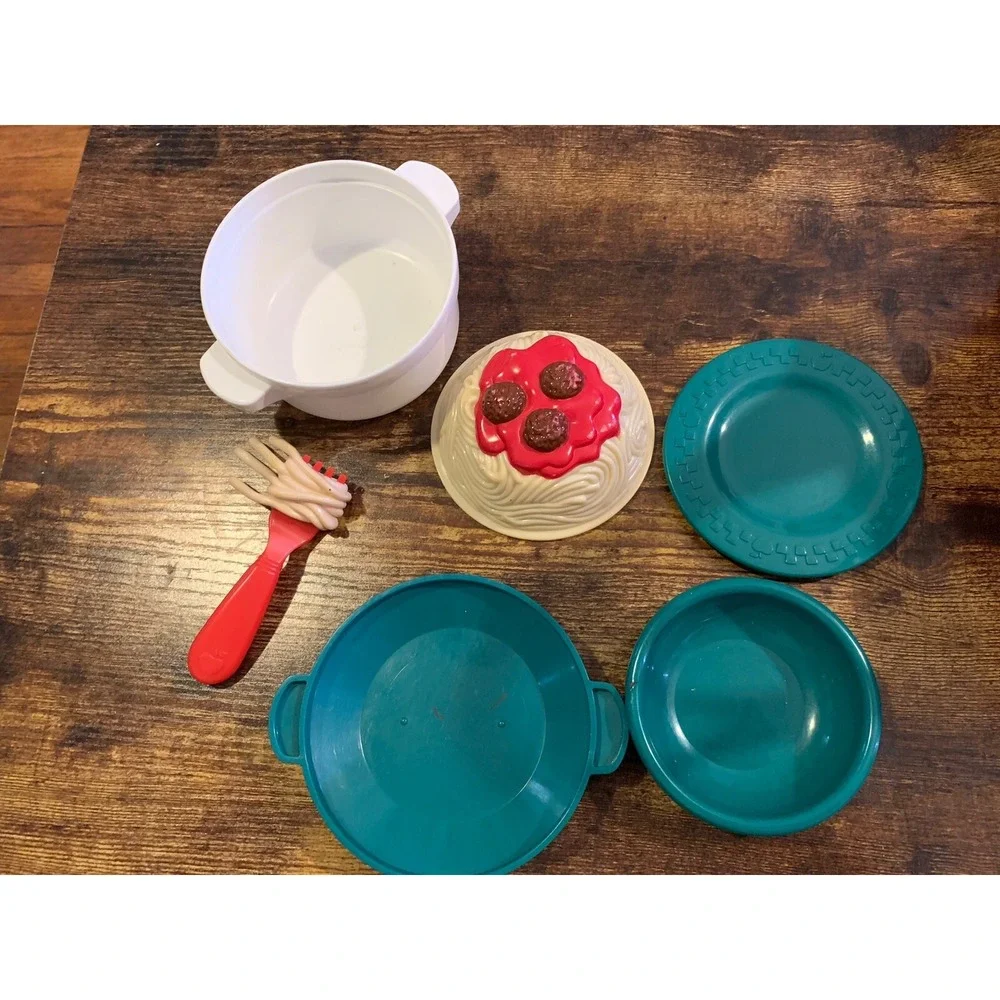 FISHER PRICE FUN FOOD ● SPEEDY SPAGHETTI ‎ POT PLATE FORK PASTA SET