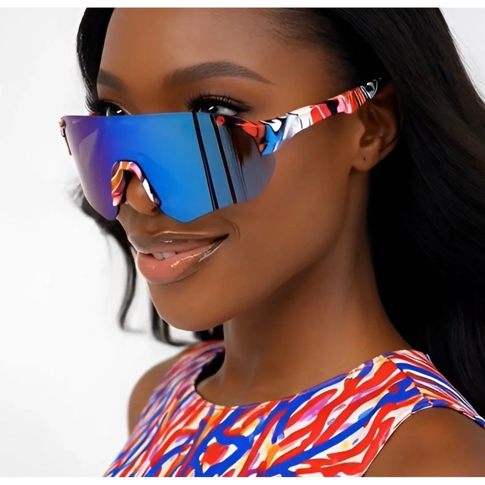 N/A eye catching