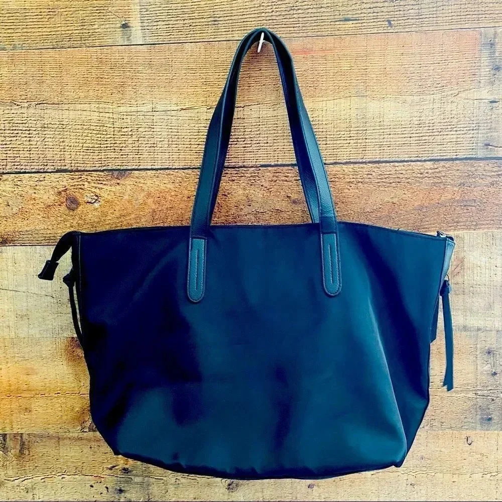 Botkier pre loved