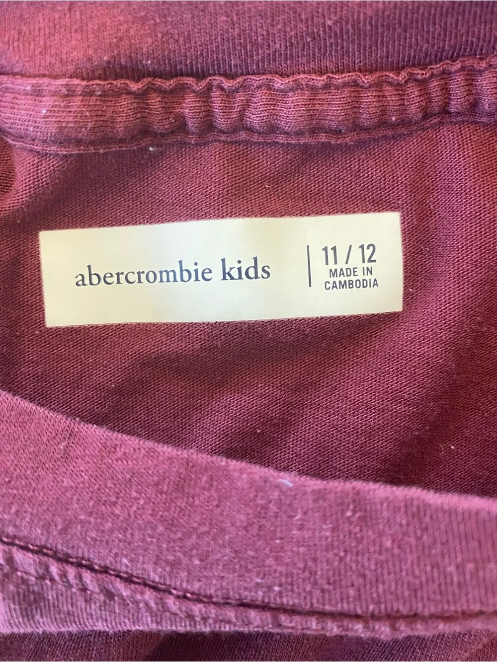 abercrombie kids green features