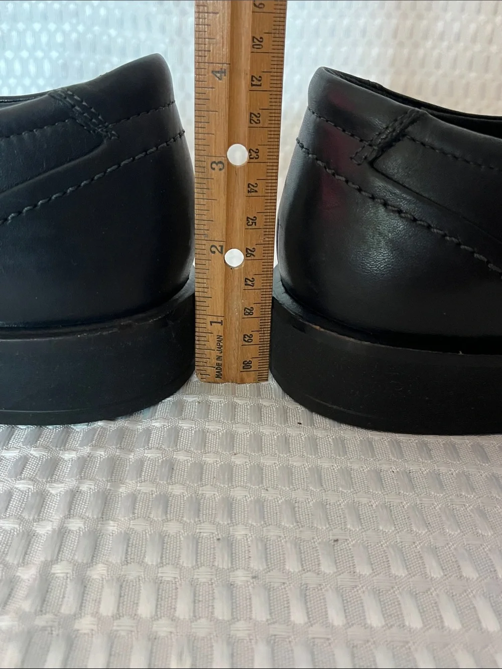 Ecco premium black