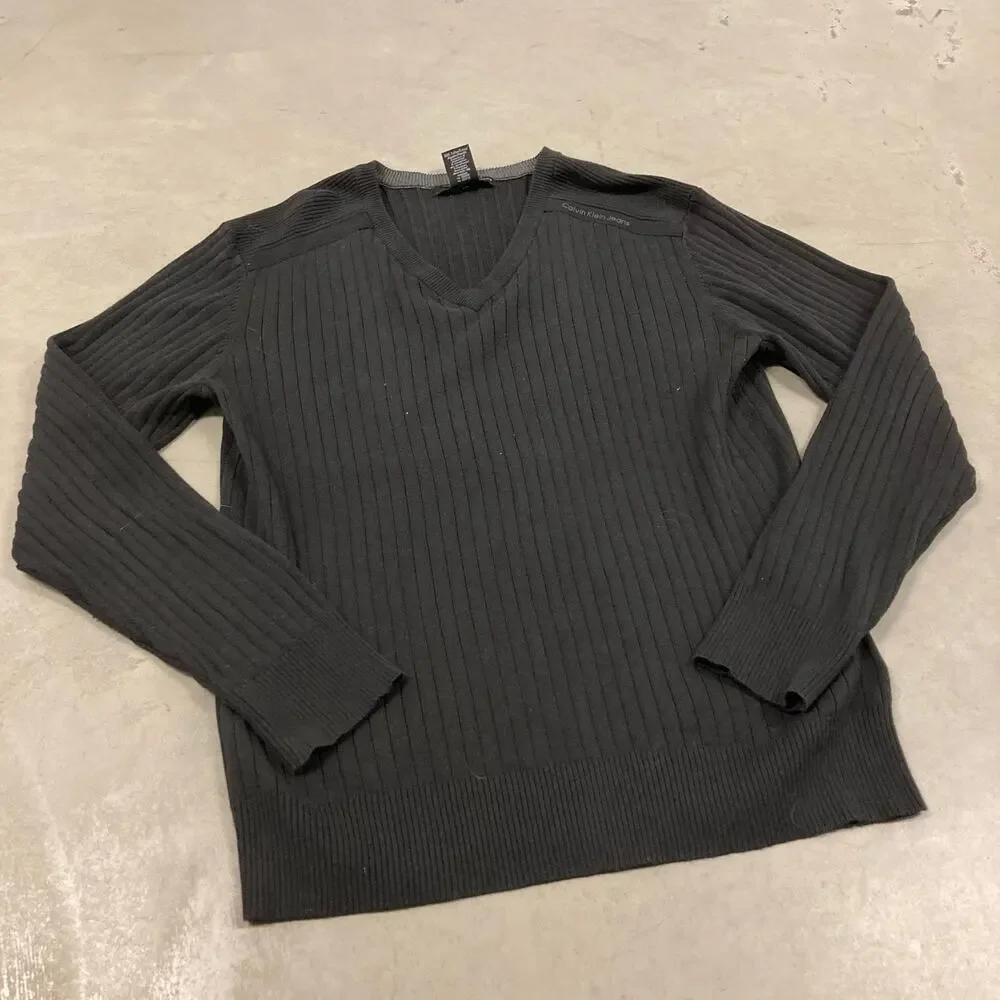Y2K ribbed Calvin Klein sweater