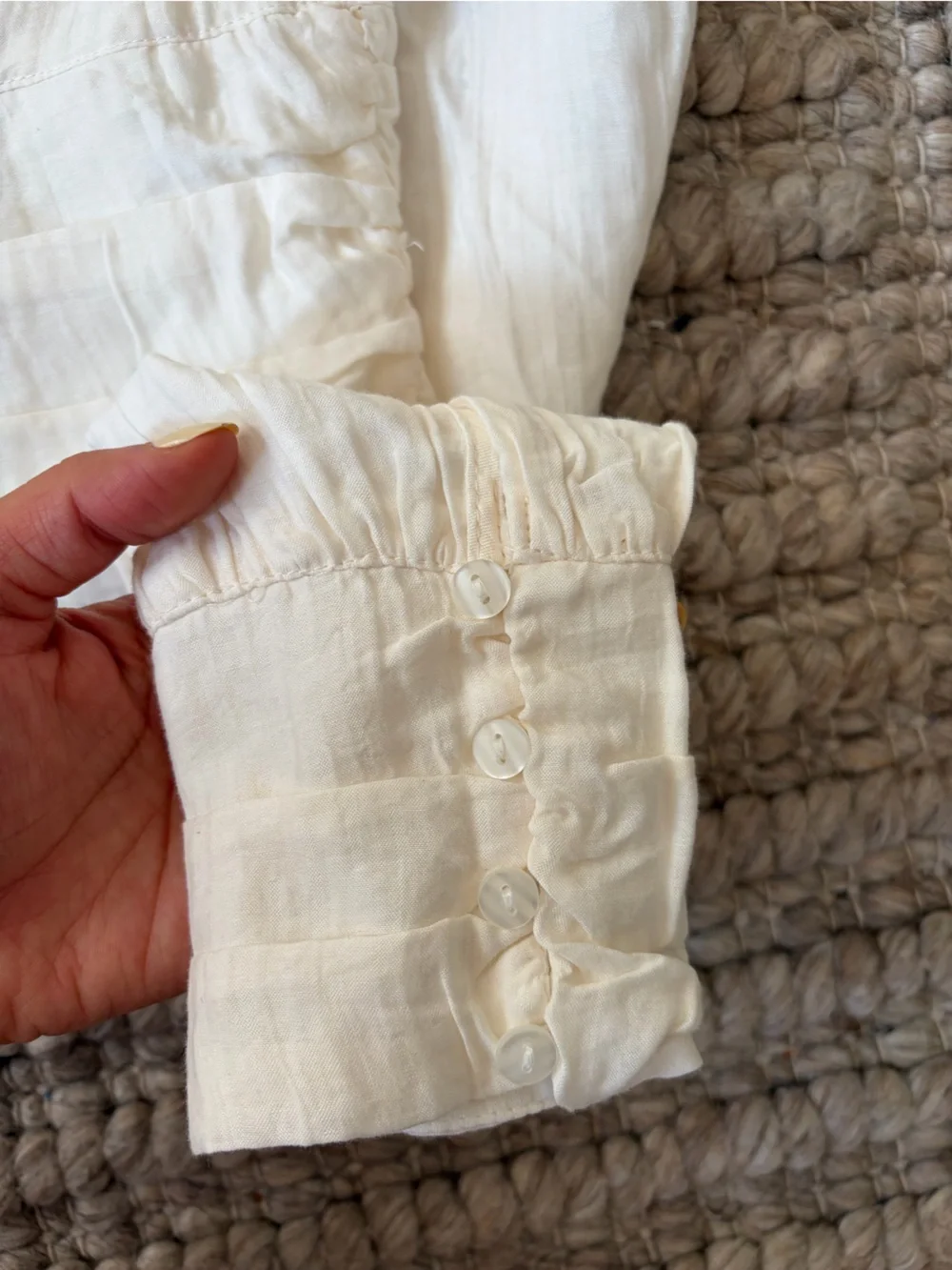 Zara Cream V-Neck Cropped Blouse with Lace Embroidered Trim